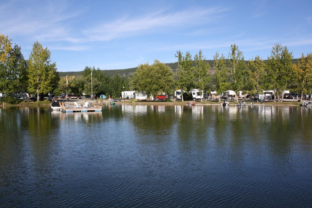 Robert'S Roost Rv Park Resort 克内尔 外观 照片