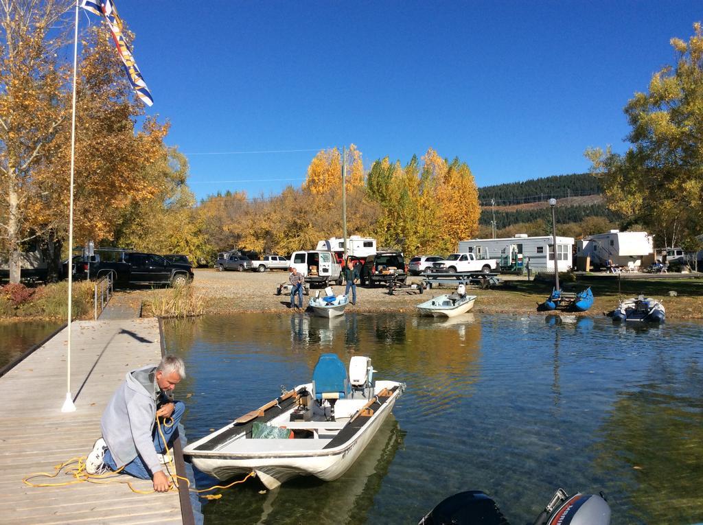 Robert'S Roost Rv Park Resort 克内尔 外观 照片
